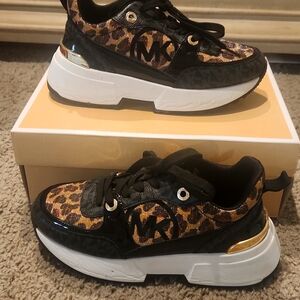 Micheal Kors Cheetah Print Shoes. Size 2.